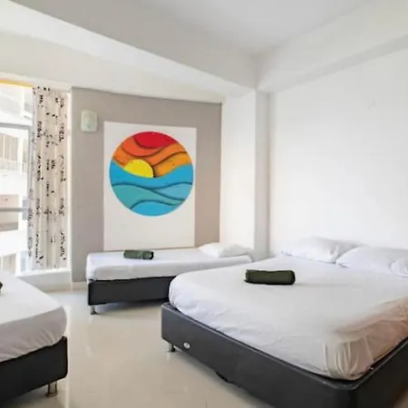 Apartamento Lujoso A Un Minuto De La Playa Del Laguito, La Mejor Playa De De Indias Apartamento *