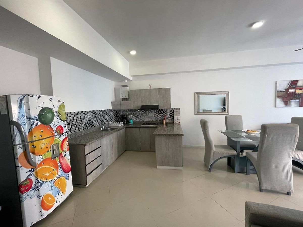 Apartamento Lujoso A Un Minuto De La Playa Del Laguito, La Mejor Playa De De Indias *