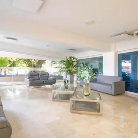 Apartamento Lujoso A Un Minuto De La Playa Del Laguito, La Mejor Playa De De Indias